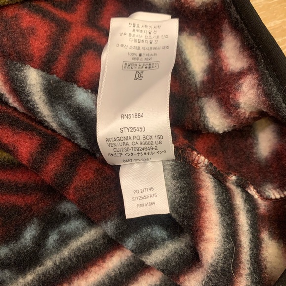 Patagonia Burgundy and Black Geometric Sweatshirt - Picture 8 of 8